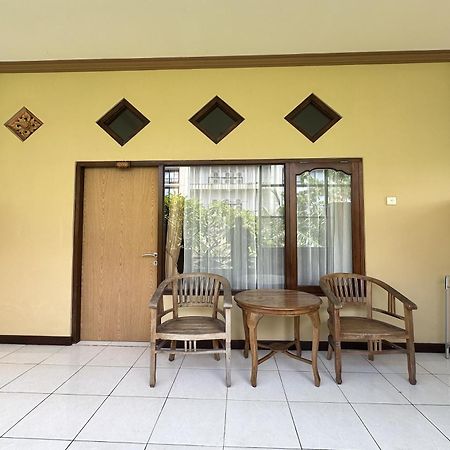 Taxa Raya Guest House Legian Eksteriør billede