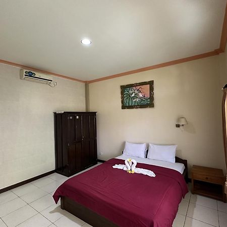 Taxa Raya Guest House Legian Eksteriør billede