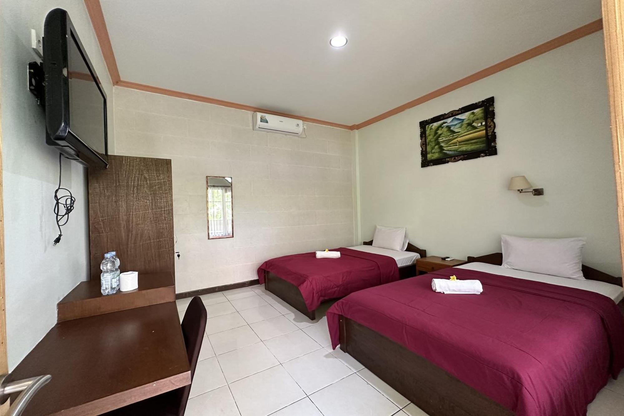 Taxa Raya Guest House Legian Eksteriør billede