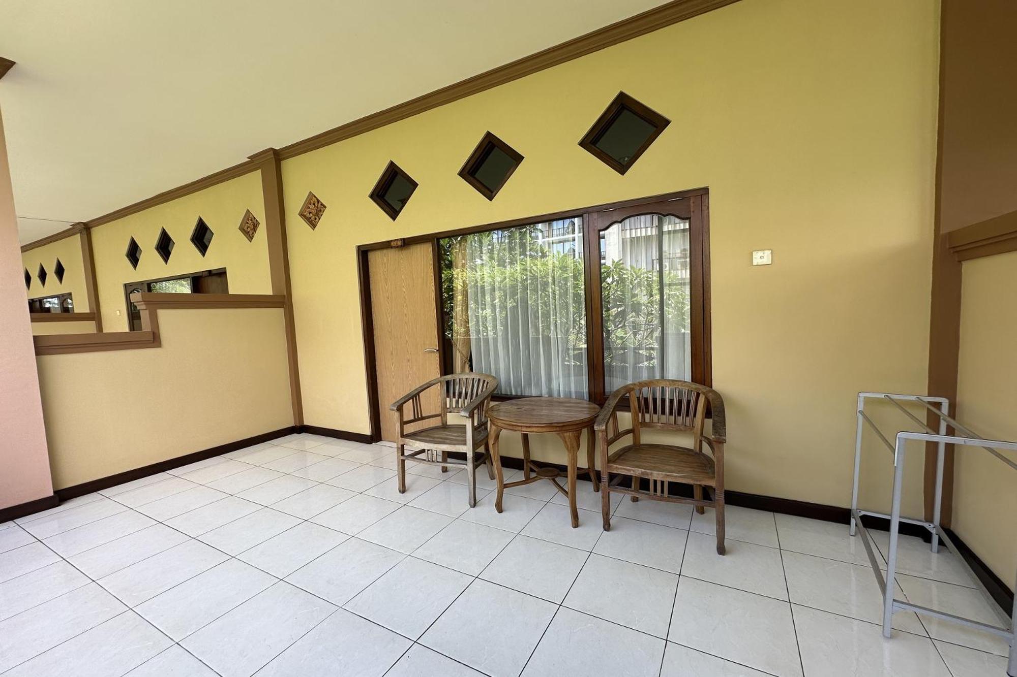 Taxa Raya Guest House Legian Eksteriør billede