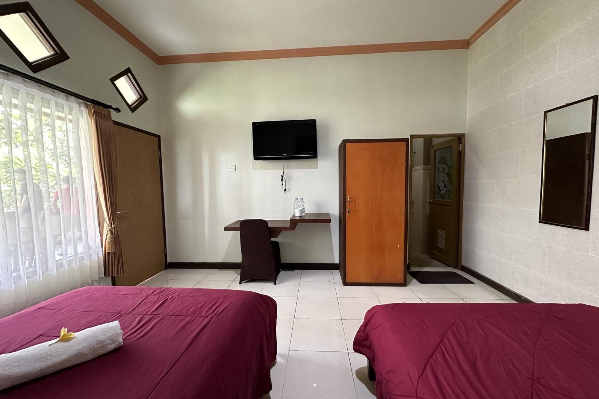 Taxa Raya Guest House Legian Eksteriør billede