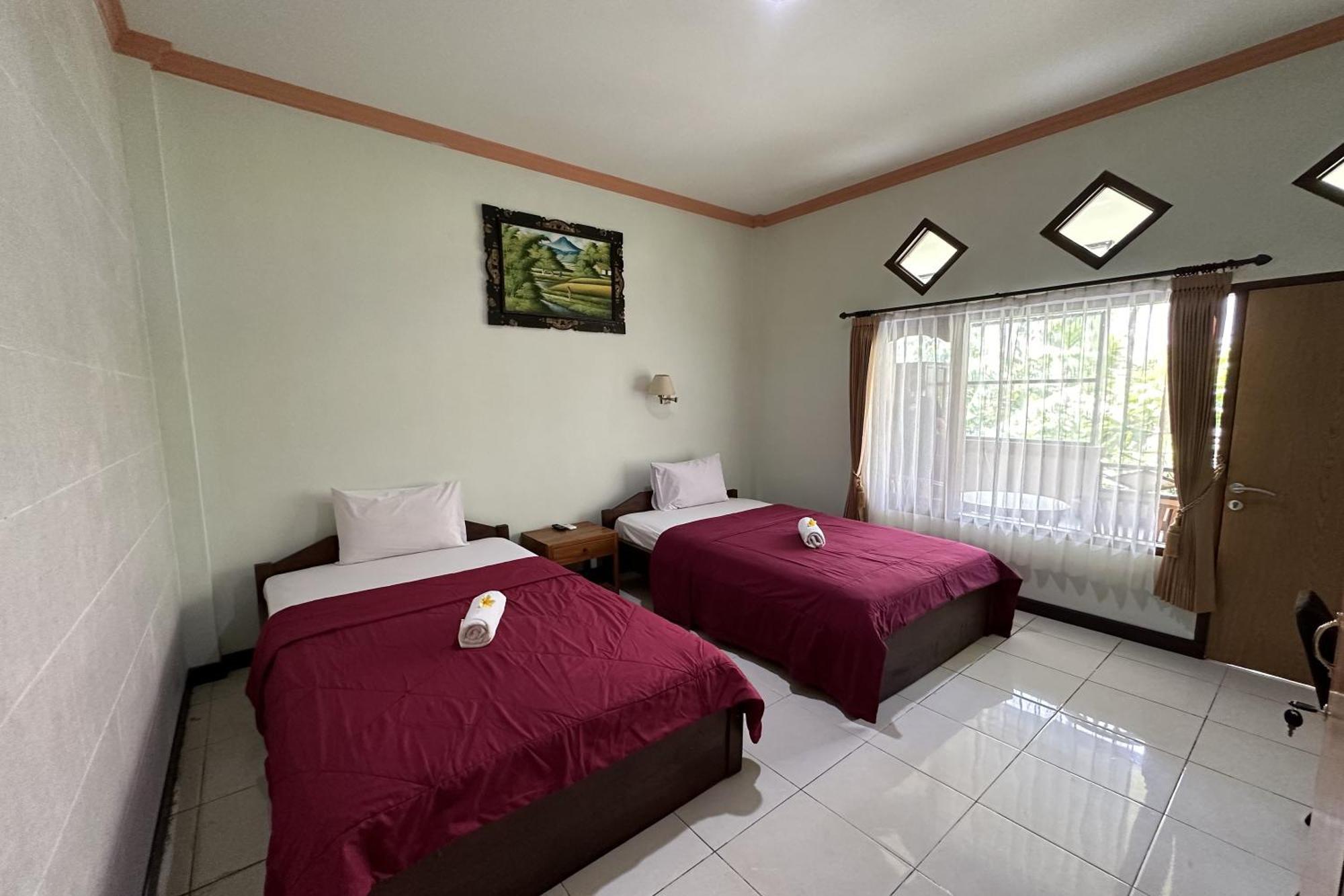 Taxa Raya Guest House Legian Eksteriør billede